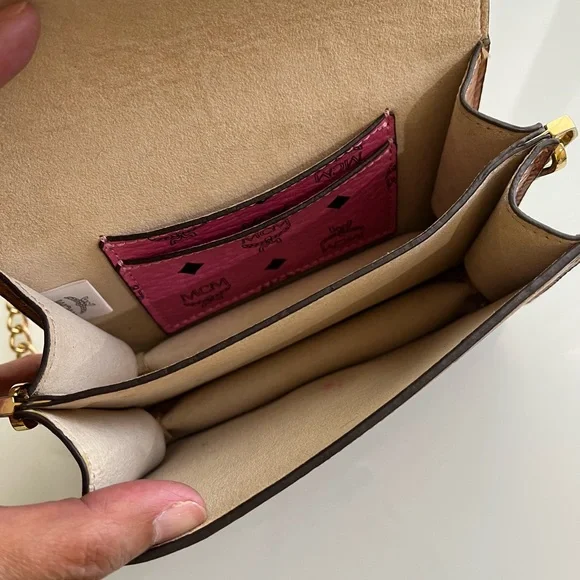 MCM PINK RABBIT WALLET ON CHAIN/ BELT BAG - Picture 8 of 12